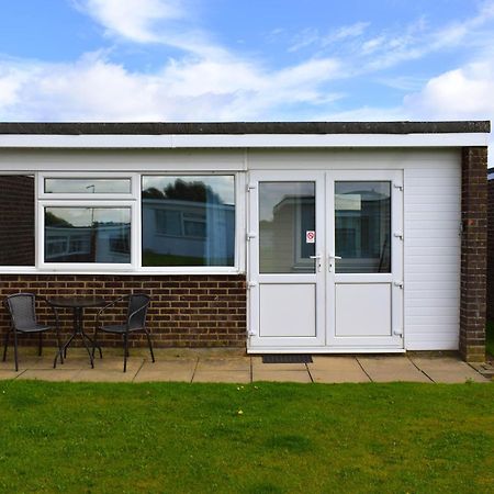 Modern Airy Chalets Short Walk To Beach, Nr Norfolk Broads & Great Yarmouth Scratby Exterior photo