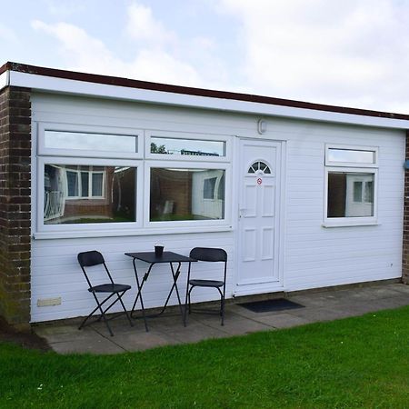 Modern Airy Chalets Short Walk To Beach, Nr Norfolk Broads & Great Yarmouth Scratby Exterior photo