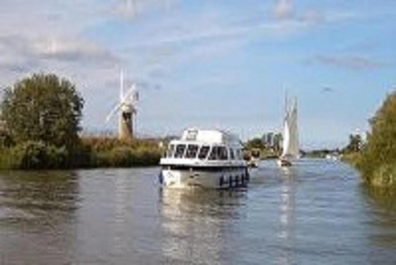 Modern Airy Chalets Short Walk To Beach, Nr Norfolk Broads & Great Yarmouth Scratby Exterior photo